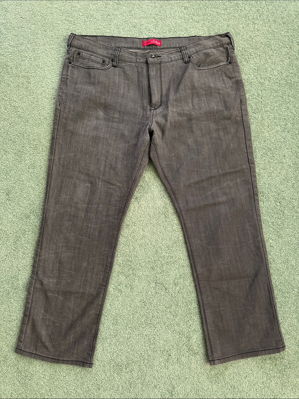 Guess Men's Straight Jeans in Charcoal Gray